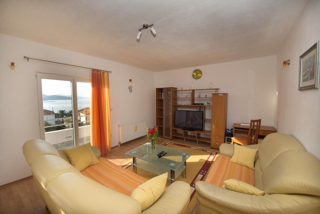 Apartments Meri Trogir Szoba fotó