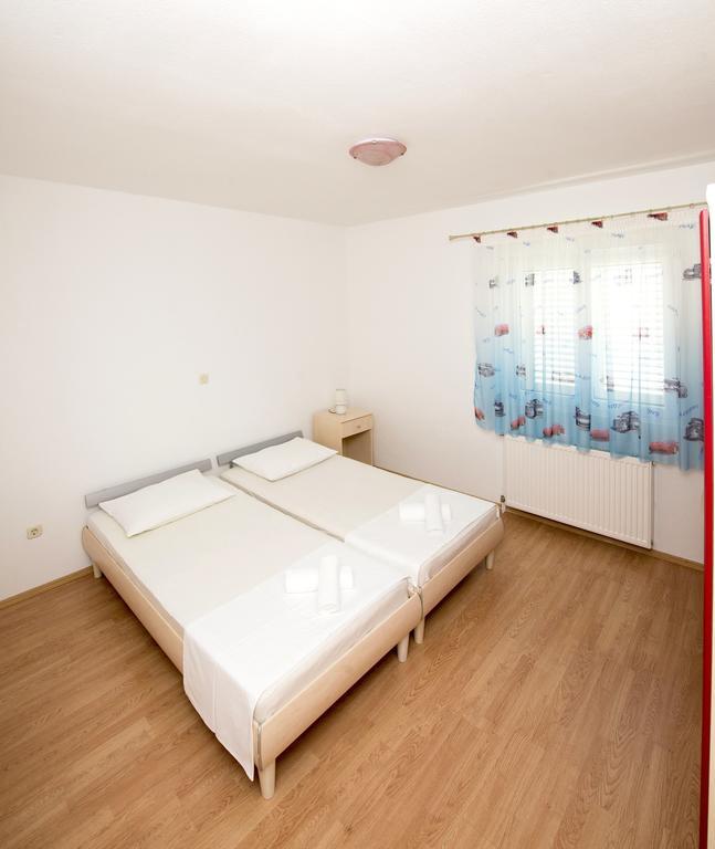 Apartments Meri Trogir Szoba fotó